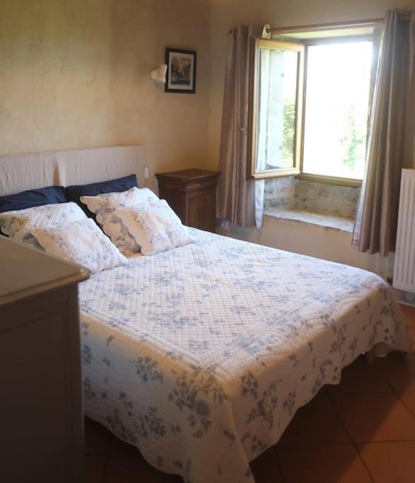 La Sagnarde, Maison En Pierre, ルブレサック エクステリア 写真
