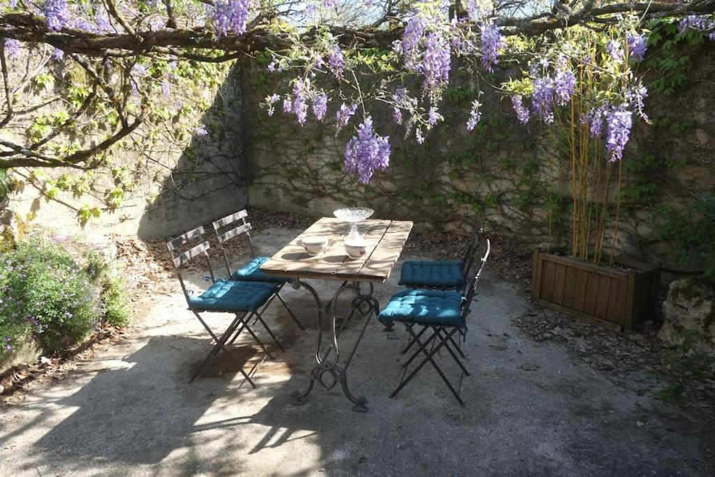 La Sagnarde, Maison En Pierre, ルブレサック エクステリア 写真